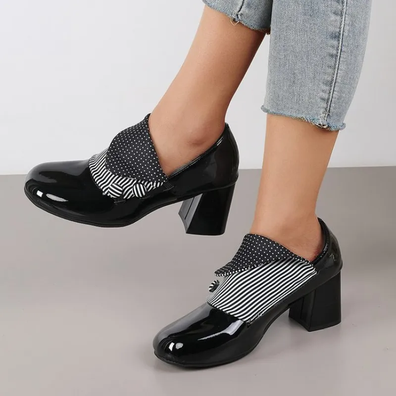 Vintage Slip Dress - Dames pumps met blokhak, vintage polkadot